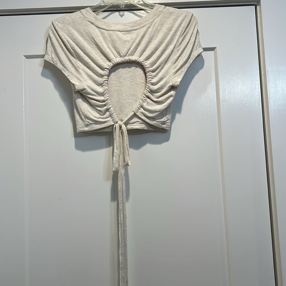 Aerie Offline Cream Crop Top with tie size small. In excellent condition! - Picture 3 of 7